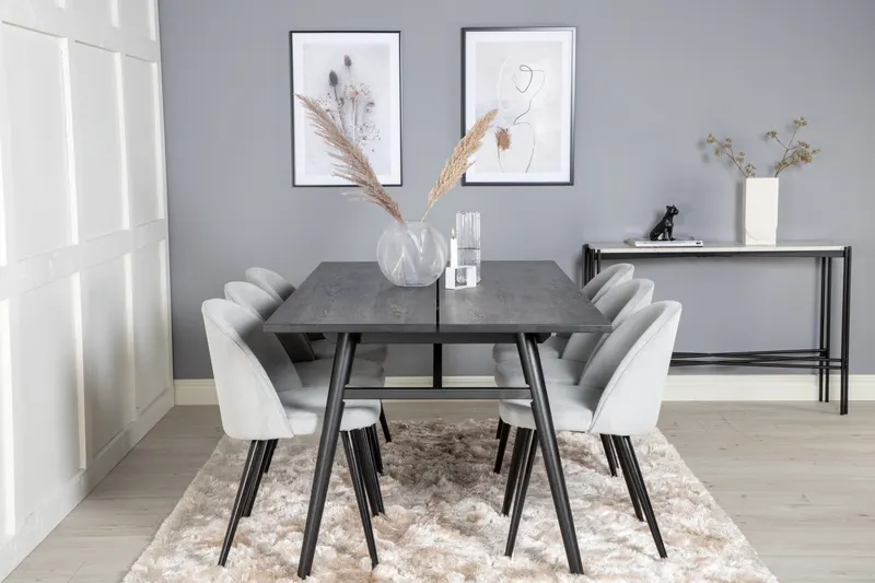 Sleek & Velvet Essgruppe mit rechteckigem Esstisch und 6 Polsterstühlen in Hellgrau, Gestell Schwarz, im Wohnraum, Ansicht 1