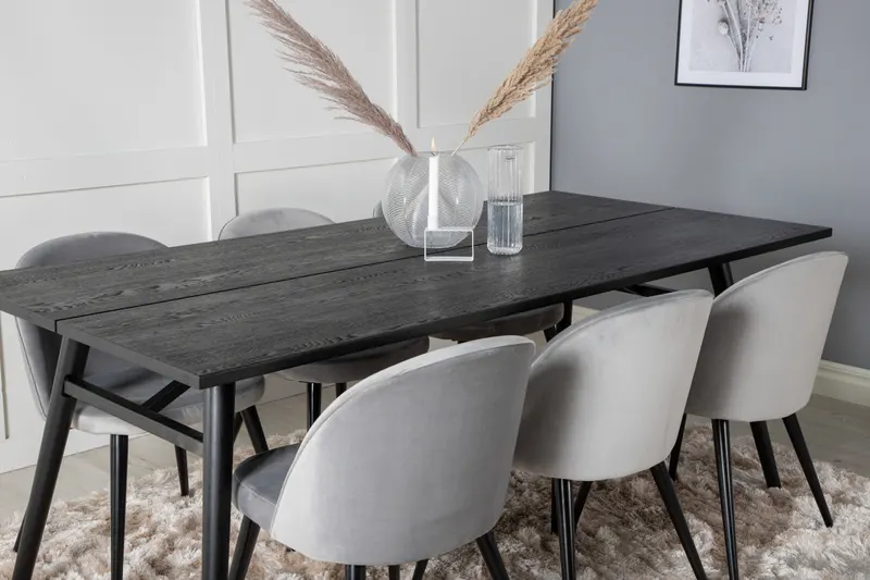 Sleek & Velvet Essgruppe mit rechteckigem Esstisch und 6 Polsterstühlen in Grau, Gestell Schwarz, im Wohnraum, Ansicht 4