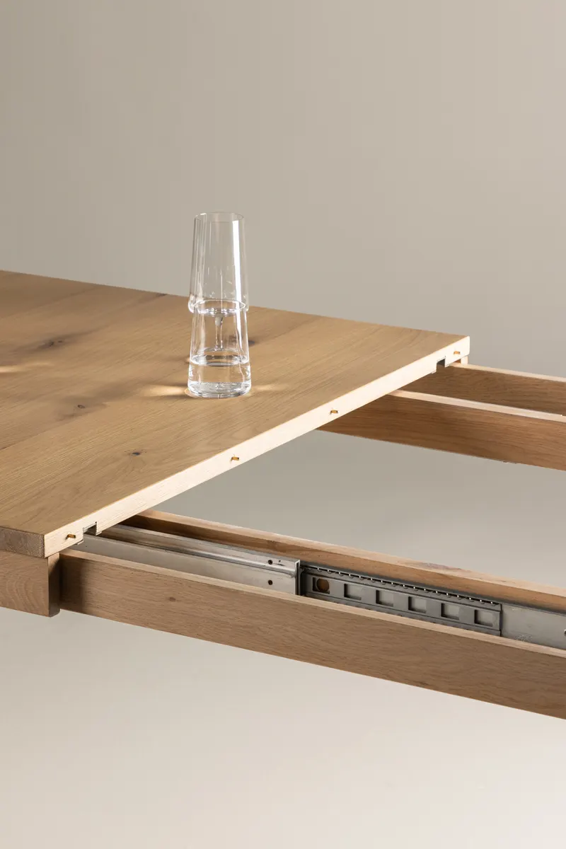 Slider Esstisch aus Eiche, ausziehbar in Whitewash, im Wohnraum, Ansicht 3