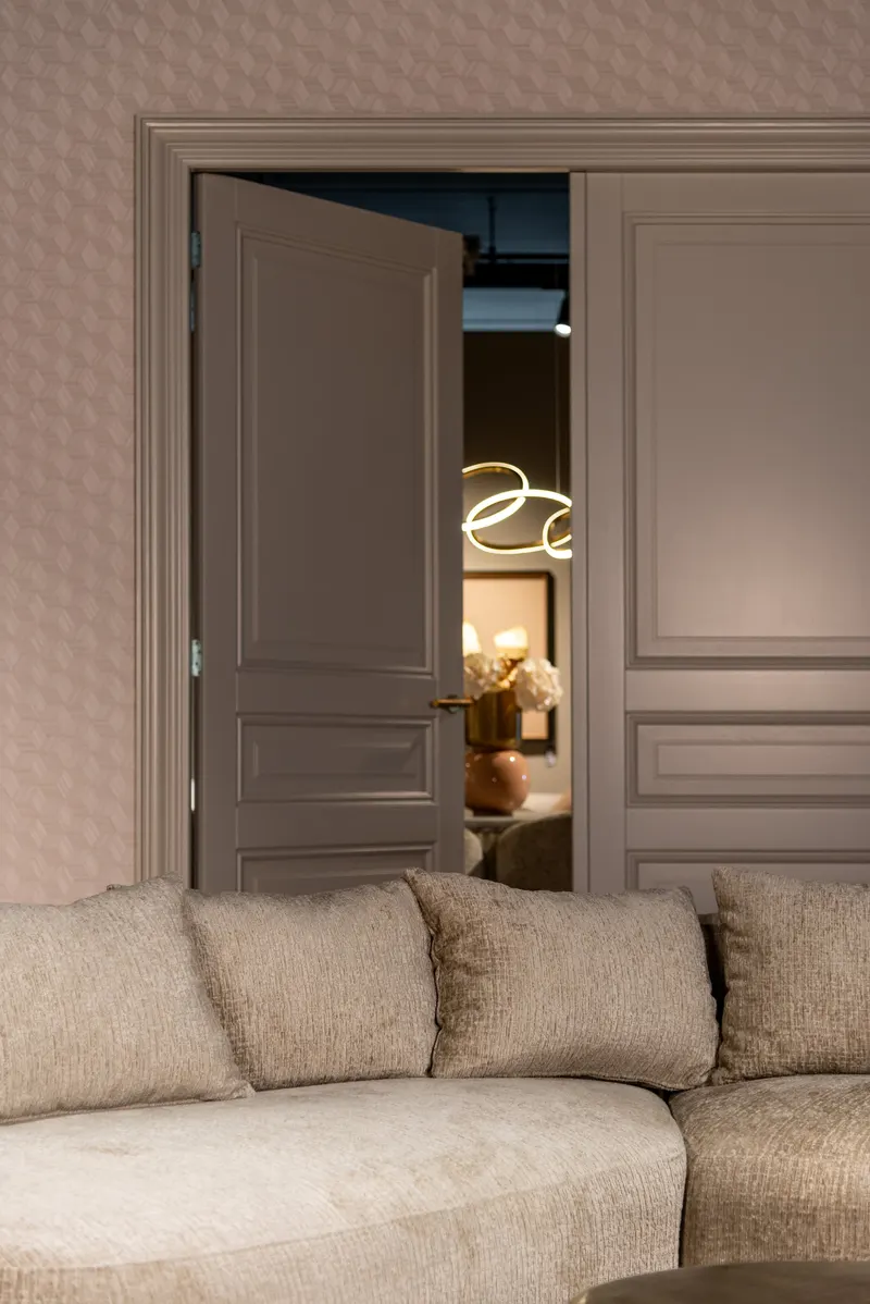 Couchtisch Pulitzer, Goldfarben, gebürstet von Richmond Interiors, Wohnbeispiel 5, im Wohnraum