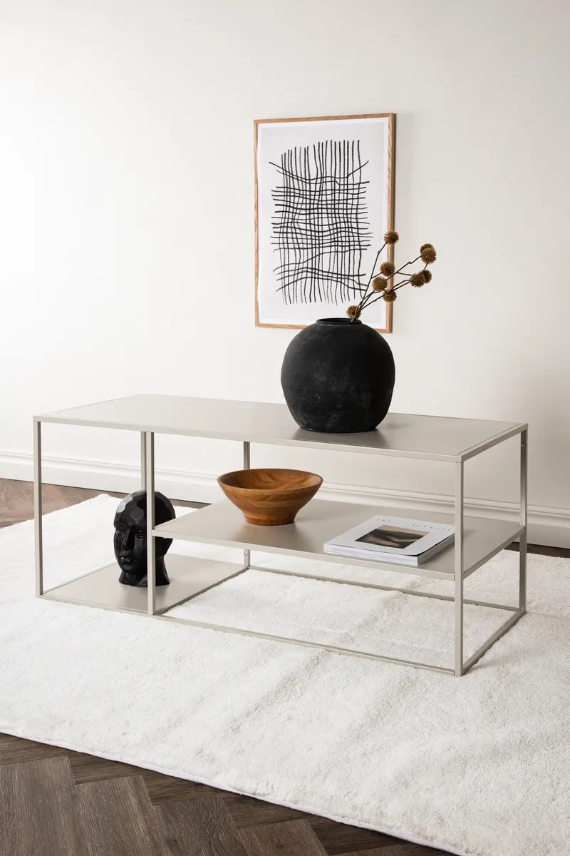 Staal Couchtisch aus Stahl mit Ablage in 120 × 50 cm, Beige, im Wohnraum, Ansicht 2