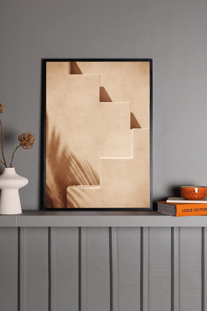 Stairs Poster mit Steintreppe und Palmblättern in 70 × 50 cm, im Wohnraum, Ansicht 1