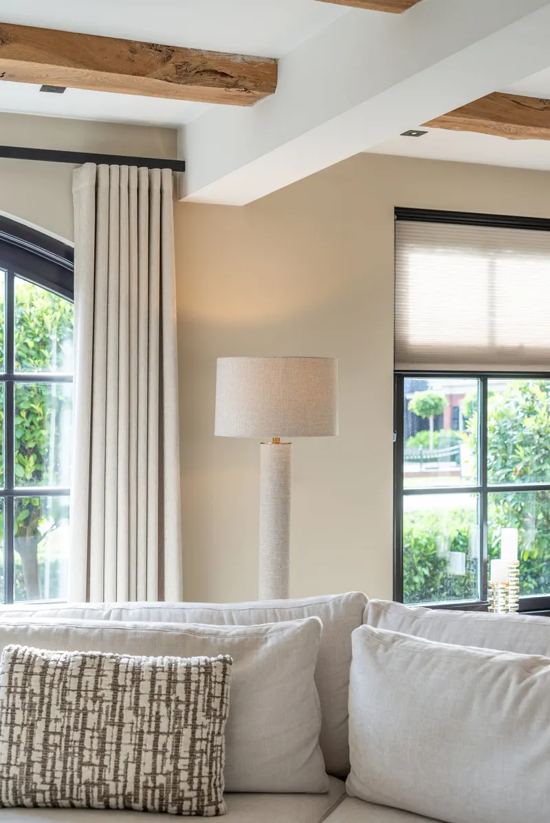 Stehleuchte Joline, Beige von Richmond Interiors, Wohnbeispiel 6, im Wohnraum