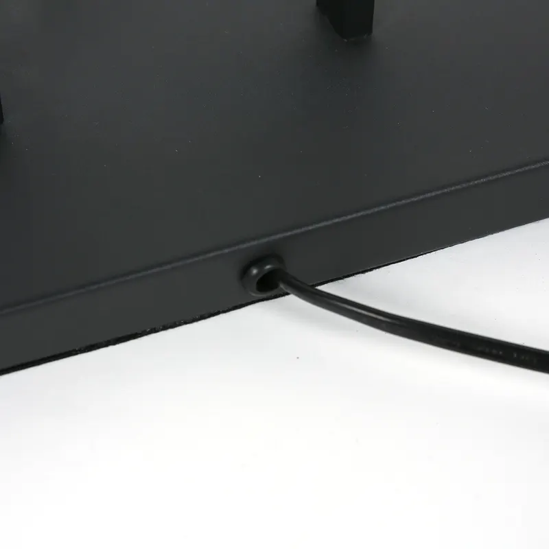 Steinhauer Stang Stehlampe aus Bambus und Metall, Schwarz in Schwarz, Ansicht 4