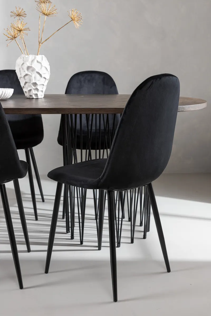 Stone & Polar Essgruppe mit ovalem Esstisch und 6 Samtstühlen in Schwarz, im Wohnraum, Ansicht 2