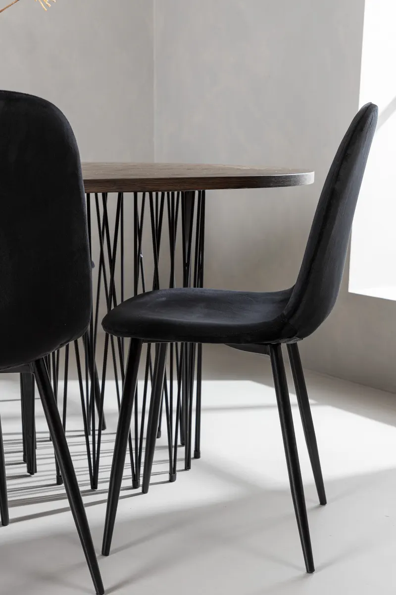Stone & Polar Essgruppe mit ovalem Esstisch und 6 Samtstühlen in Schwarz, im Wohnraum, Ansicht 4
