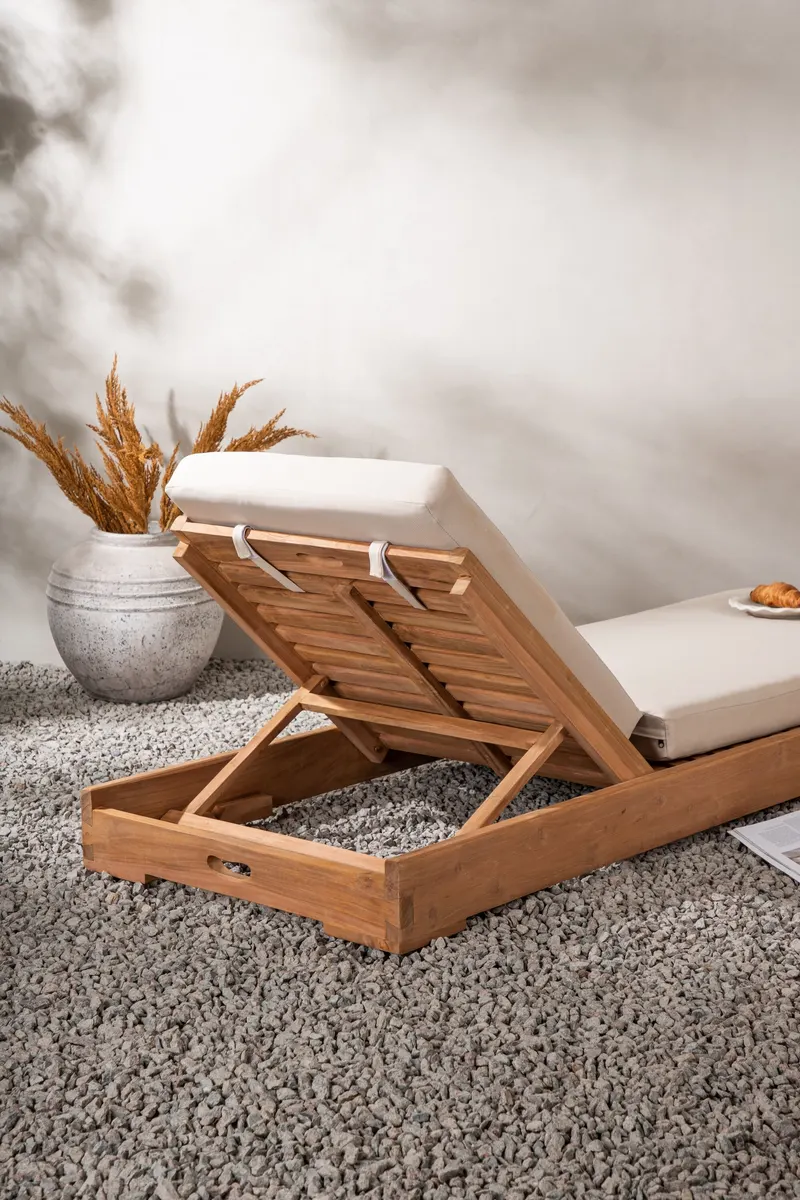 Sunbed Sonnenliege aus Teak mit Auflage, im Wohnraum, Ansicht 2