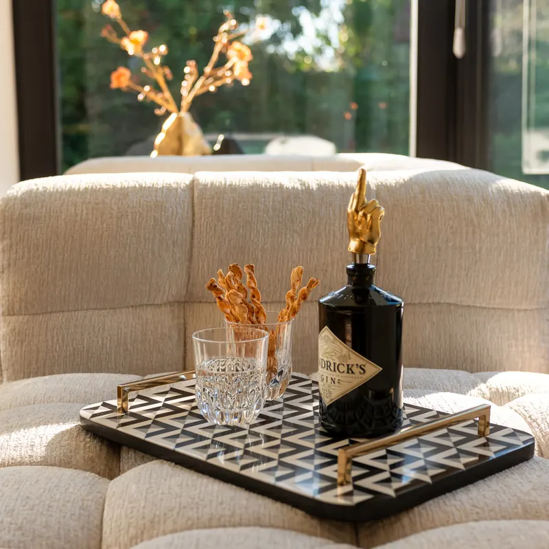 Tablett Birte, Schwarz/Weiß von Richmond Interiors, Wohnbeispiel 4, im Wohnraum