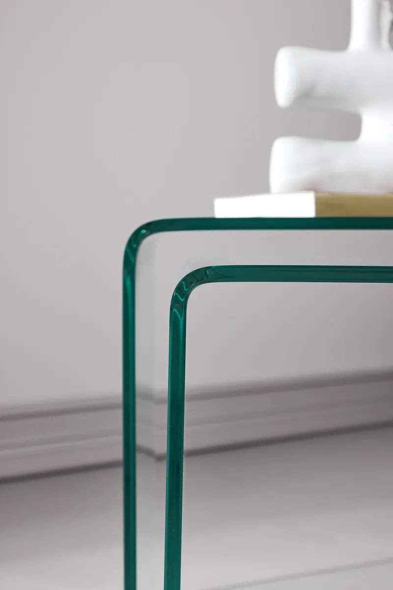 Telemark Satztisch-Set aus gebogenem Glas in Klar, Gestell Transparent, im Wohnraum, Ansicht 4