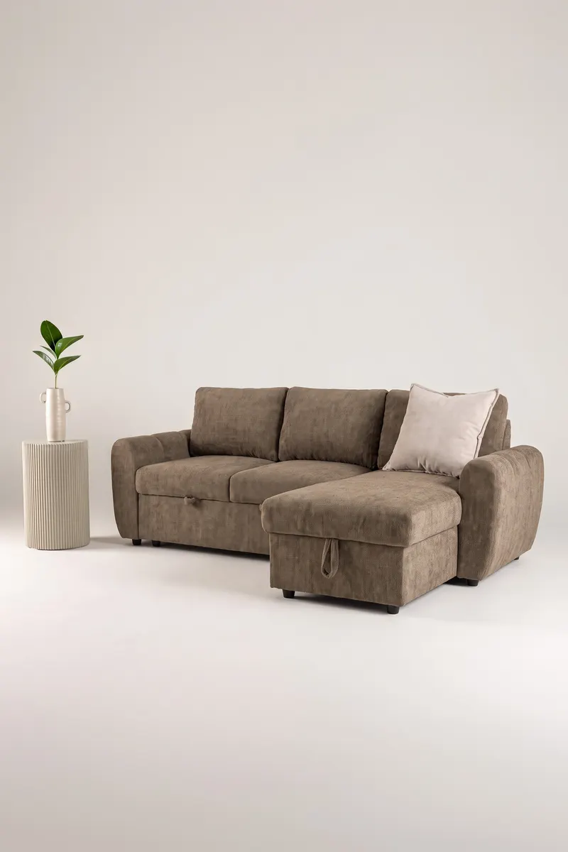 Teo Schlafsofa mit Chaiselongue in Braun, Gestell Schwarz, im Wohnraum, Ansicht 1