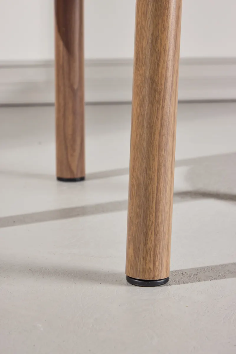 Tillo Esszimmerstuhl aus Bouclé mit rundem Sitz, im Wohnraum, Ansicht 2