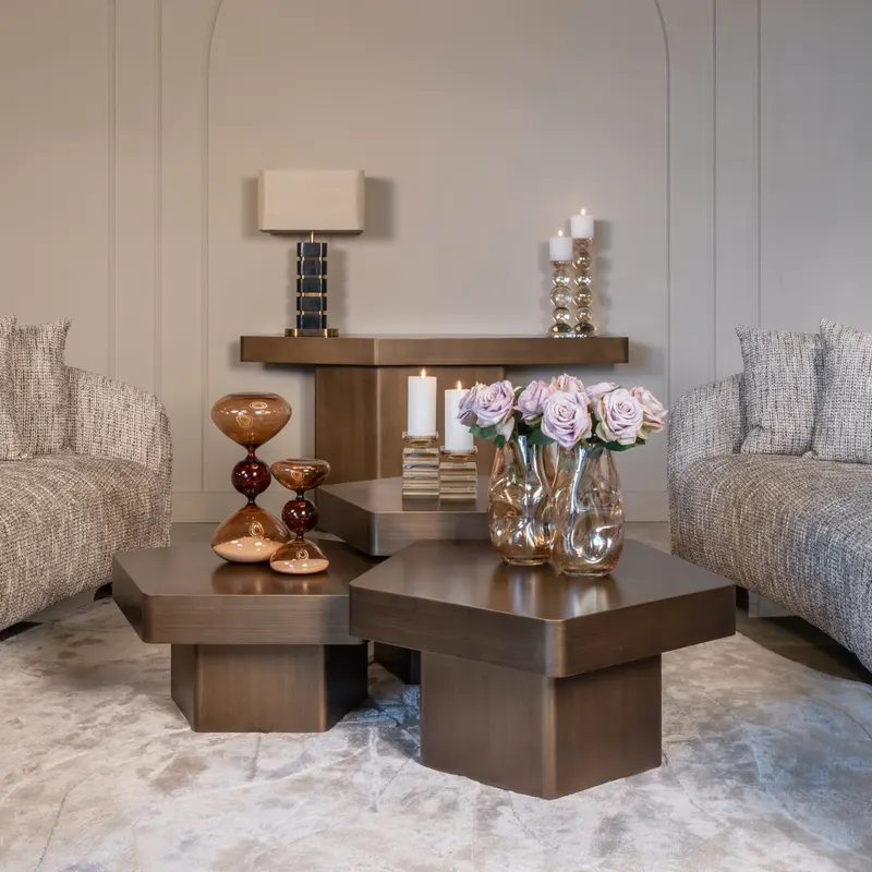 Tischleuchte Lenore, Goldfarben von Richmond Interiors, Wohnbeispiel 15, im Wohnraum