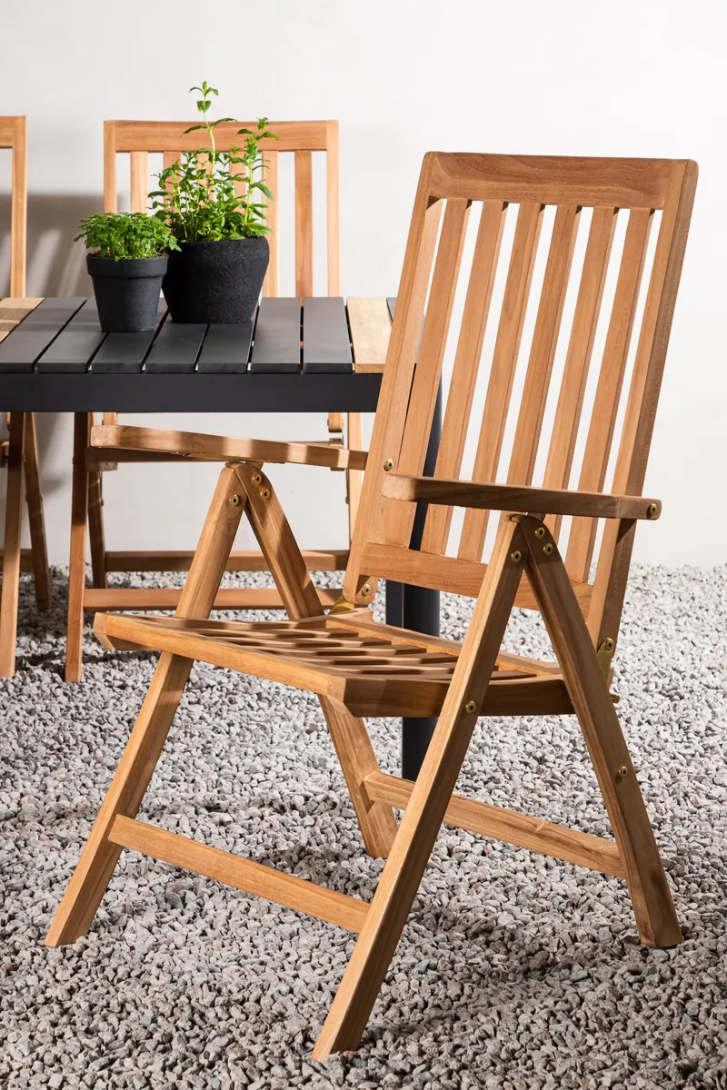 Togo & Kenya Gartenmöbel-Set mit Tisch und 4 Teak-Klappstühlen in Schwarz, im Wohnraum, Ansicht 4