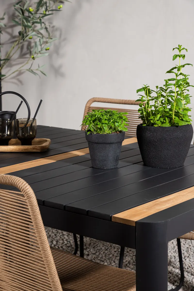 Togo & Lindos Gartenmöbel-Set mit Tisch 150 × 90 cm und 4 Seilstühlen in Schwarz, im Wohnraum, Ansicht 3