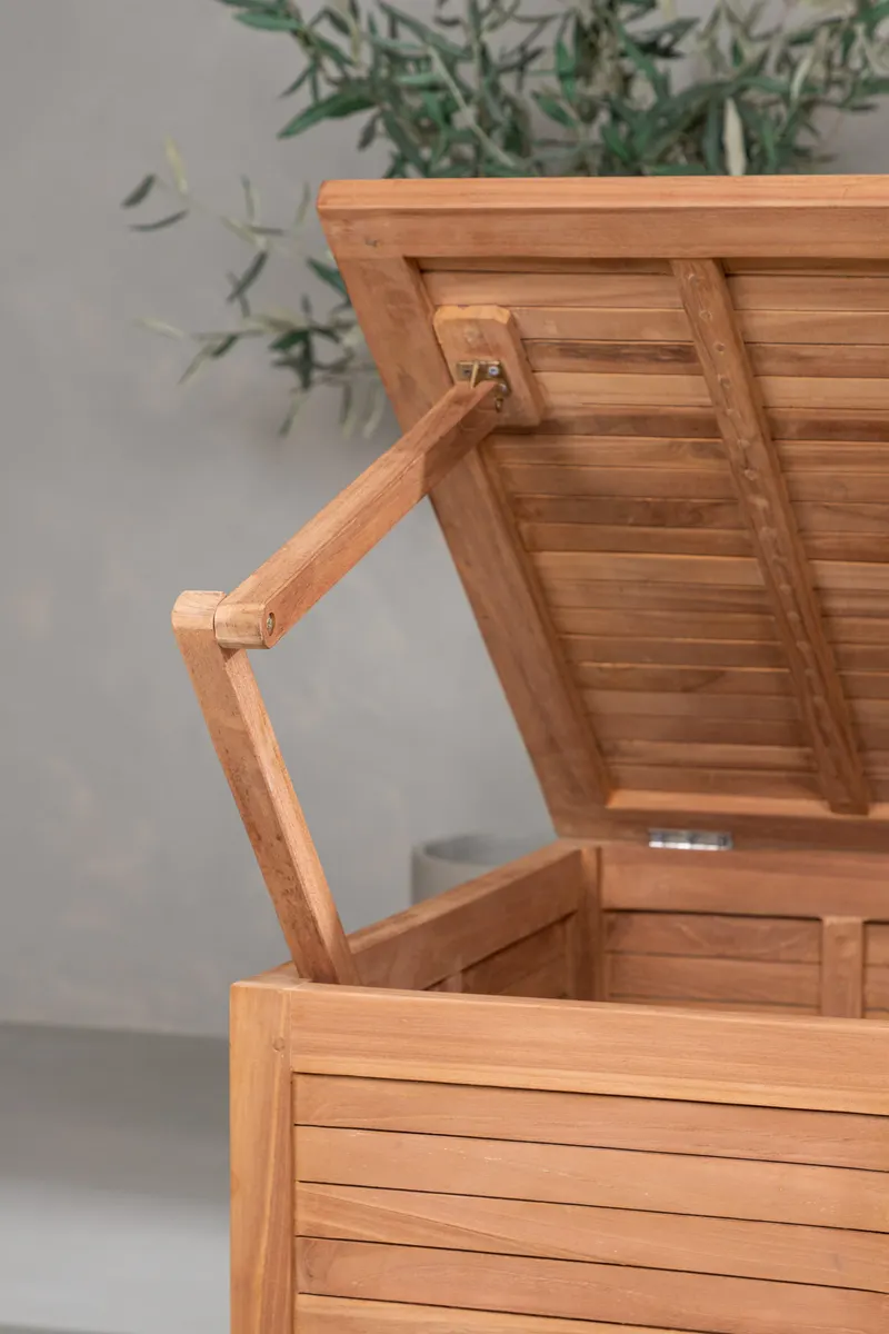 Trento Gartenbox aus Teak in 130 × 70 × 46 cm, im Wohnraum, Ansicht 3