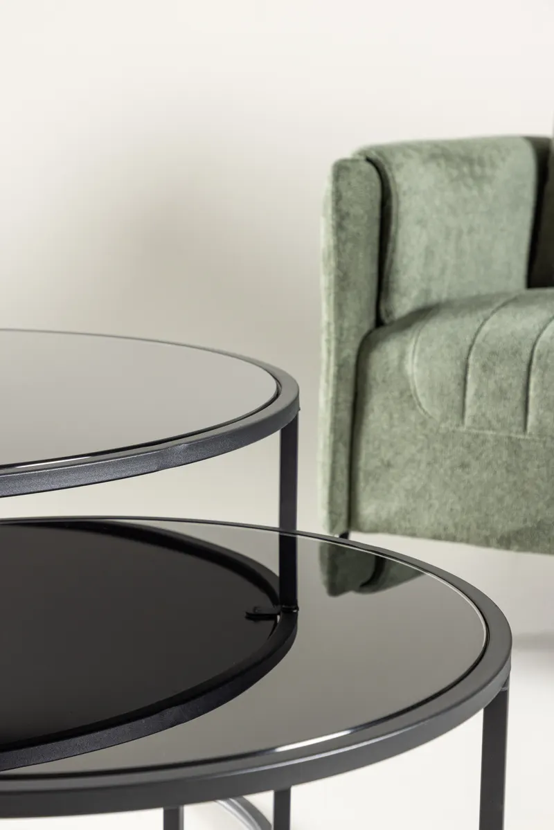 Twin runder Couchtisch mit Stahlgestell, im Wohnraum, Ansicht 3