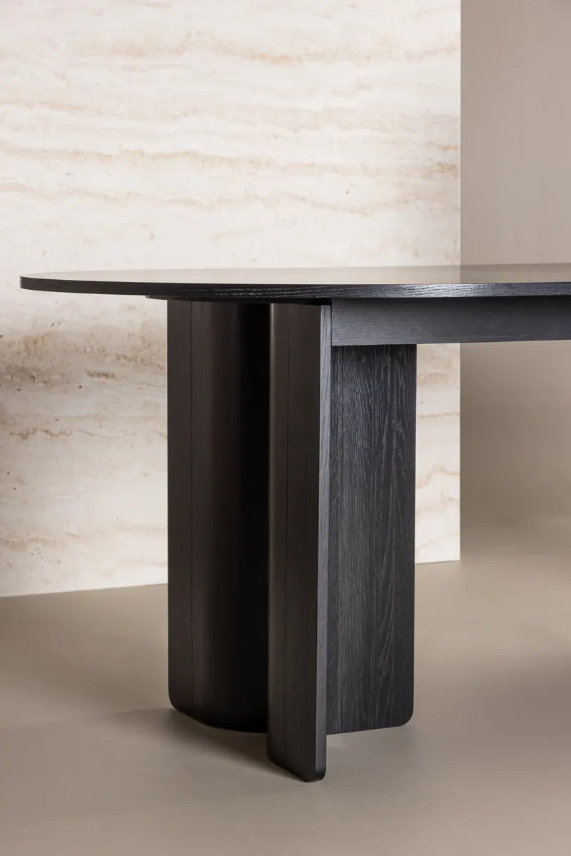 Tyresö ovaler Esstisch 220 × 100 cm in Schwarz, im Wohnraum, Ansicht 2