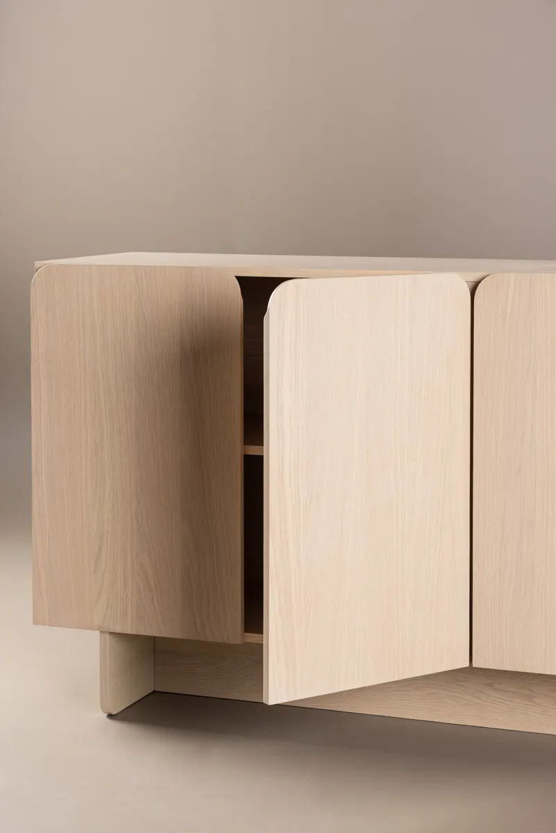 Tyresö Sideboard auf Sockel in 42 × 80 × 160 cm, Whitewash, im Wohnraum, Ansicht 5