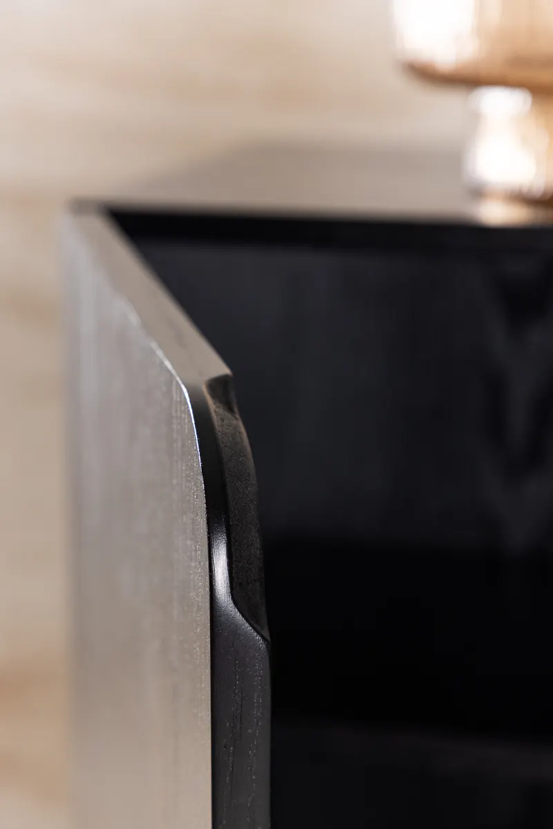 Tyresö Sideboard auf Sockel in 30 × 110 × 80 cm, Schwarz, im Wohnraum, Ansicht 4