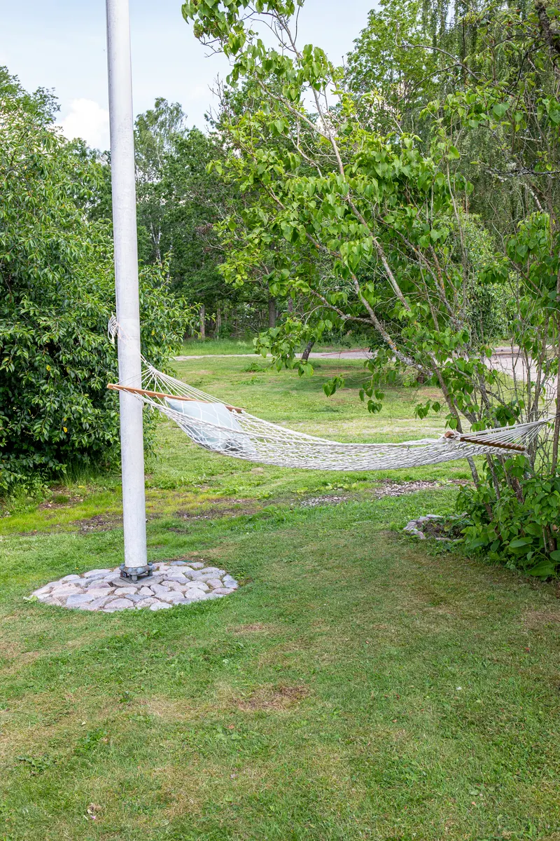 Ubud Hängematte aus Baumwollnetz, im Wohnraum, Ansicht 3