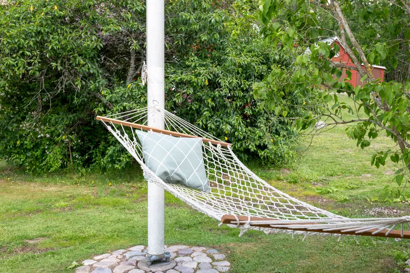 Ubud Hängematte aus Baumwollnetz, im Wohnraum, Ansicht 5