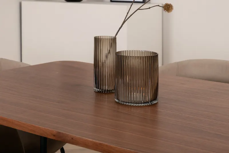 Uno & Berit Essgruppe mit rechteckigem Esstisch und 6 Polsterstühlen in Walnuss, Gestell Schwarz, Beige, im Wohnraum, Ansicht 3