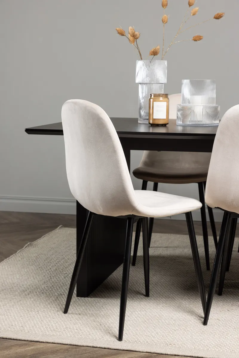Vail & Polar Essgruppe mit schwarzem Esstisch auf Wangen und 6 Samtstühlen in Beige, Gestell Schwarz, im Wohnraum, Ansicht 5