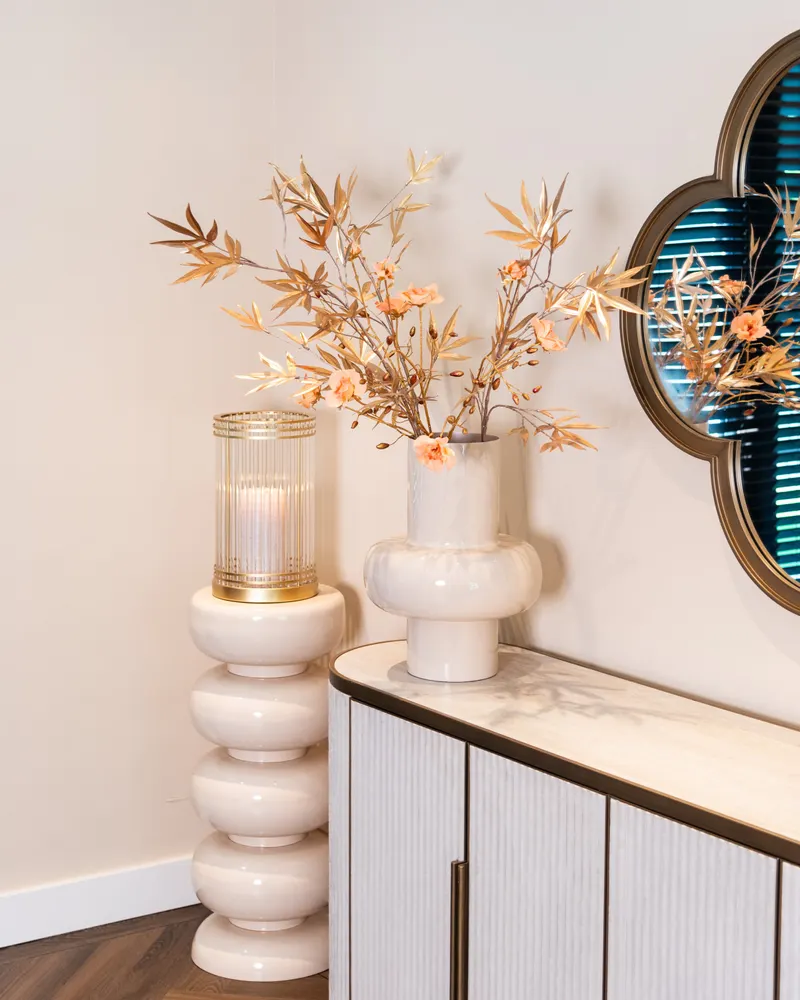Windlicht Dyara, Goldfarben, groß von Richmond Interiors, Wohnbeispiel 5, im Wohnraum