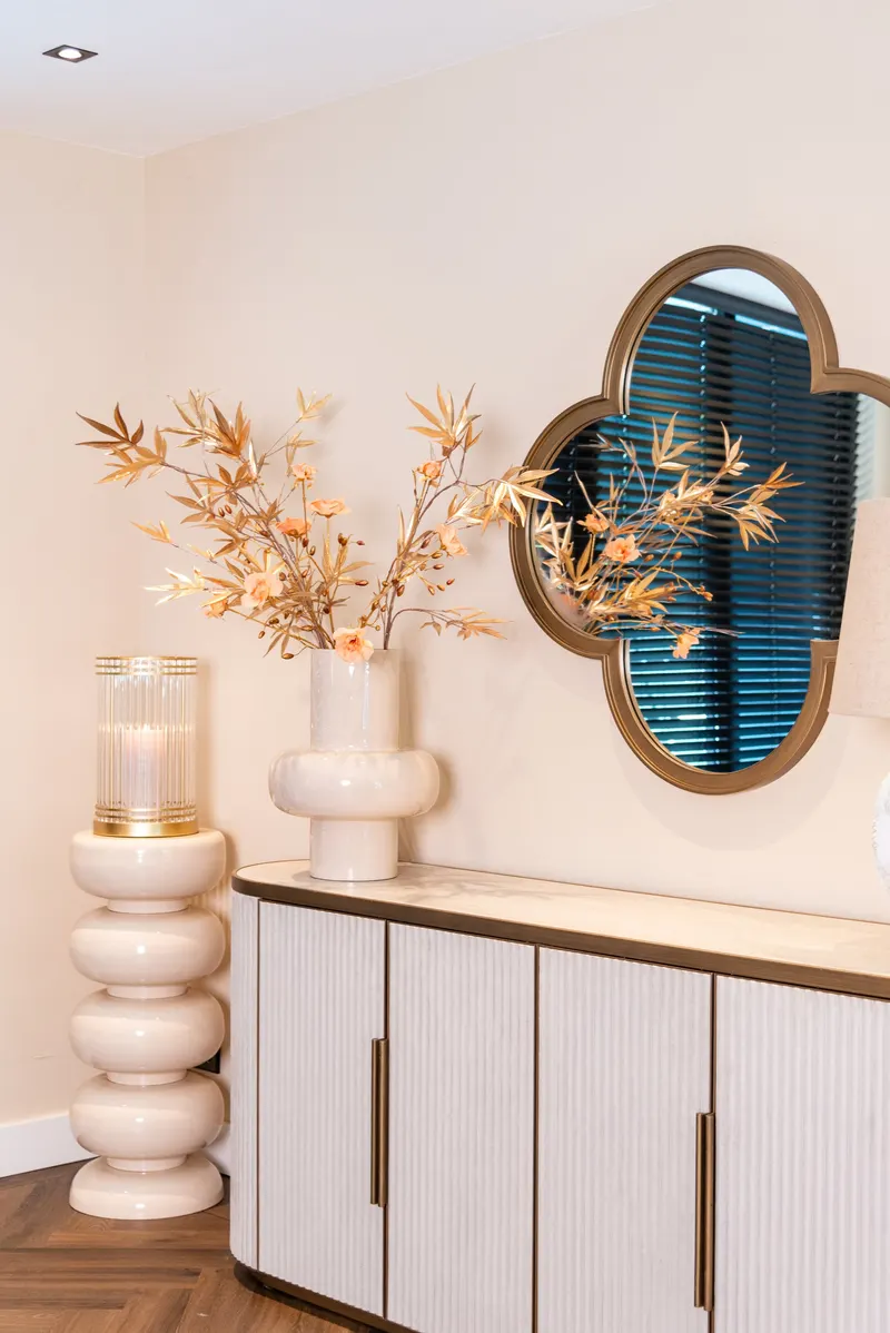 Windlicht Dyara, Goldfarben, groß von Richmond Interiors, Wohnbeispiel 6, im Wohnraum