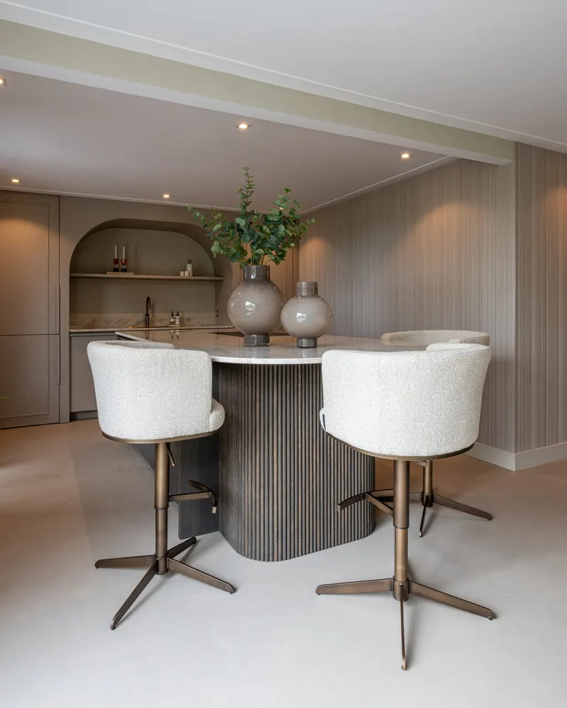 Barhocker Cheyenne, Biscotti, drehbar von Richmond Interiors, Wohnbeispiel 21, im Wohnraum