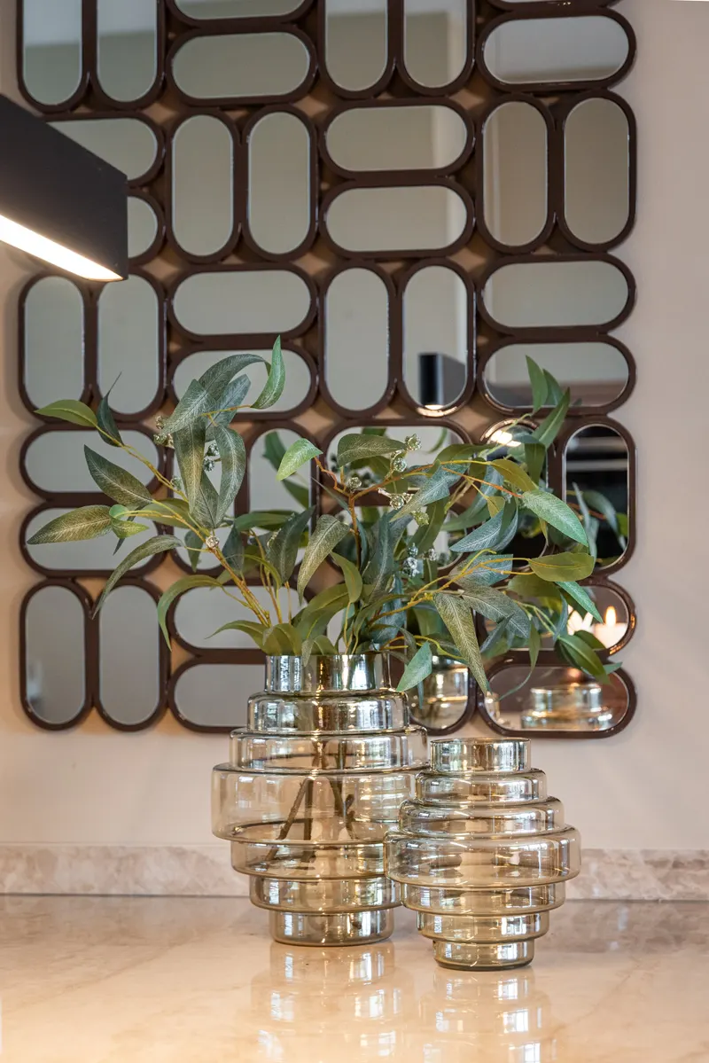 Vase Liosa, Smoke, groß von Richmond Interiors, Wohnbeispiel 4, im Wohnraum