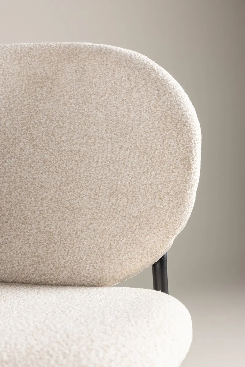 Vault Esszimmerstuhl mit Stahlbeinen in Beige, Gestell Schwarz, Polyester in Leinenoptik, im Wohnraum, Ansicht 2