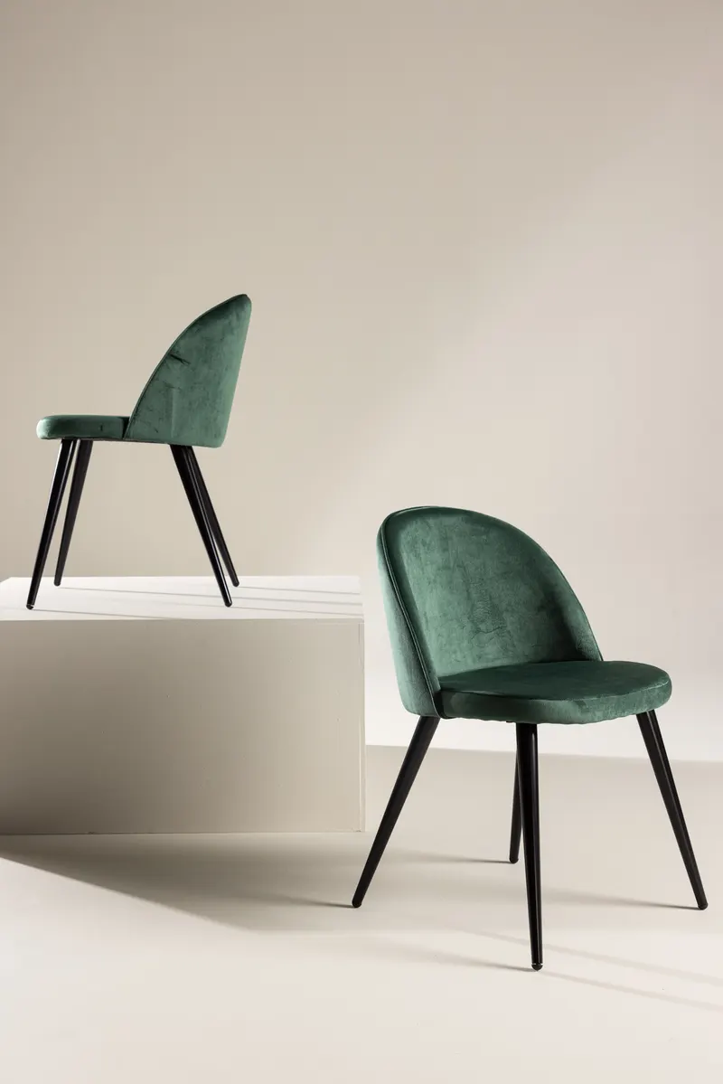 Velvet gepolsterte Esszimmerstühle im 2er-Set in Grün, Gestell Schwarz, Polyester-Samt, im Wohnraum, Ansicht 1