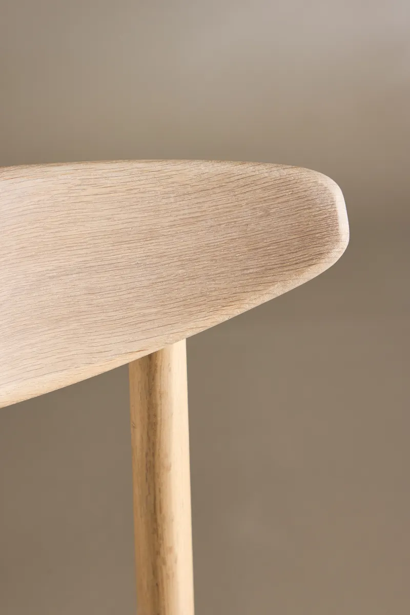 Ven Esszimmerstuhl aus Eiche mit Sitzkissen in Whitewash, im Wohnraum, Ansicht 4