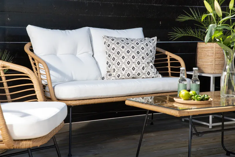 Viga Gartenlounge in Natur mit Sofa, zwei Sesseln und Couchtisch, im Wohnraum, Ansicht 5