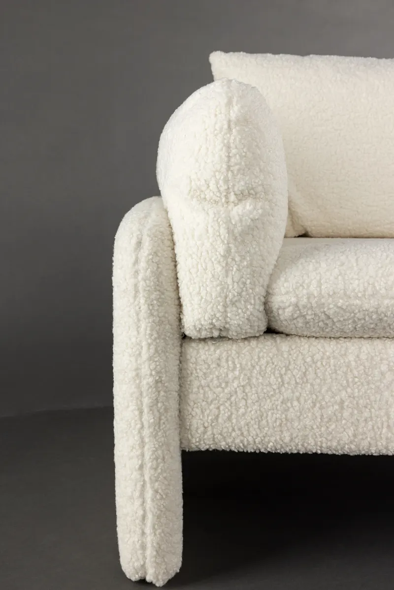 Vindel 2-Sitzer-Sofa aus Teddystoff, im Wohnraum, Ansicht 3