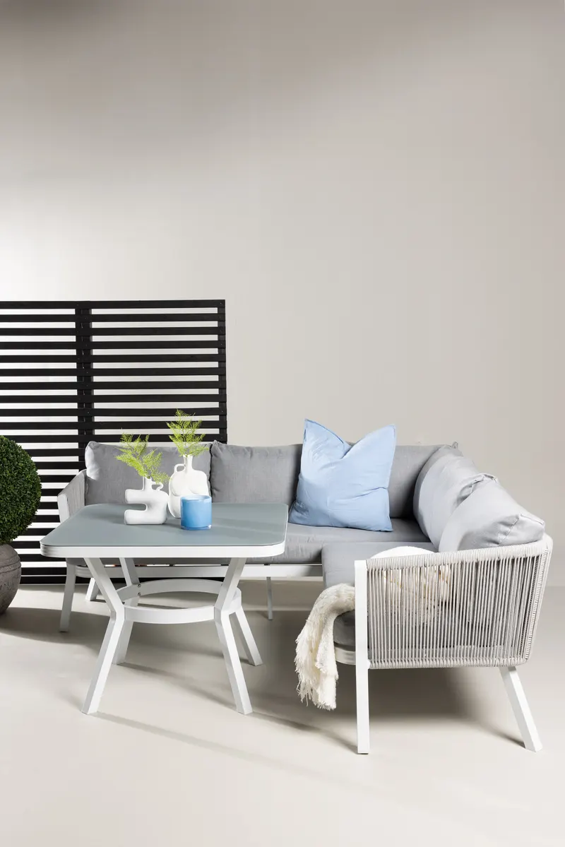 Virya Gartenlounge mit L-Ecksofa und quadratischem Tisch, im Wohnraum, Ansicht 1