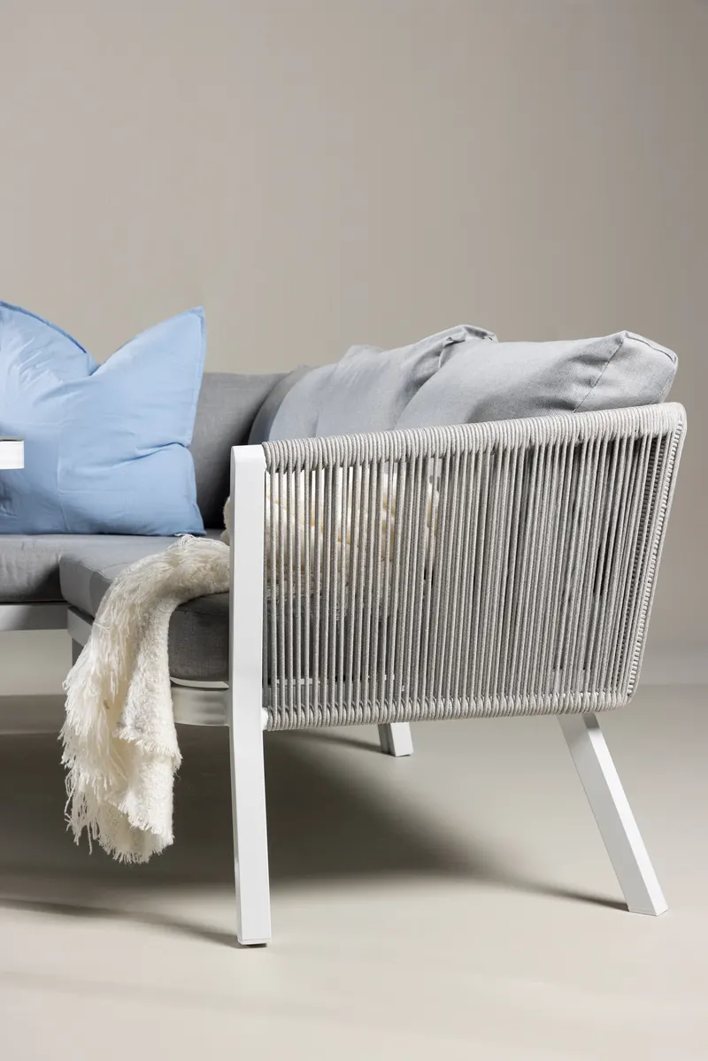 Virya Gartenlounge mit L-Ecksofa und quadratischem Tisch, im Wohnraum, Ansicht 3