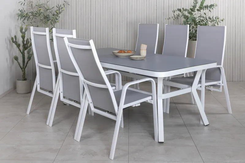 Virya & Copacabana Gartenmöbel-Set mit Glastisch und 6 Sesseln in Transparent, Gestell Weiß, Grau, im Wohnraum, Ansicht 5