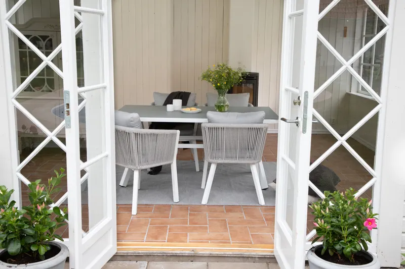 Virya & Virya Gartenmöbel-Set mit Glastisch und 4 Seilstühlen, im Wohnraum, Ansicht 6