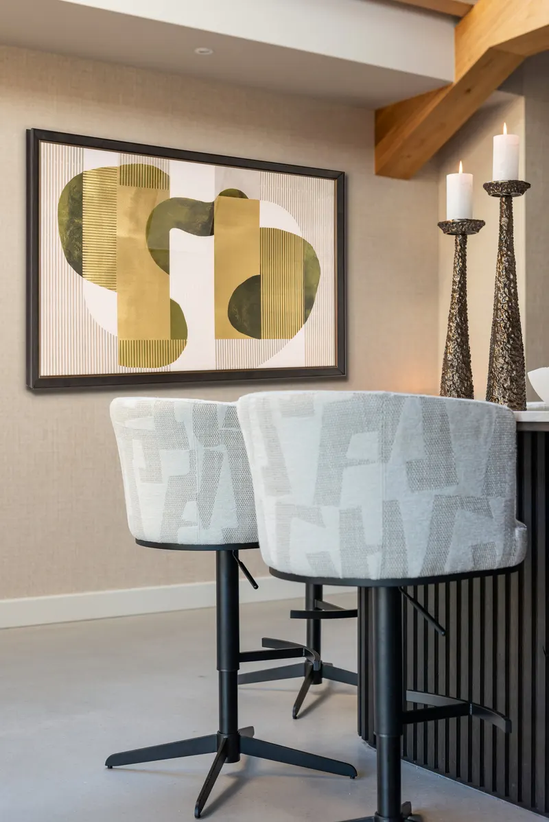 Barhocker Cheyenne, Beige graffic, drehbar von Richmond Interiors, Wohnbeispiel 32, im Wohnraum