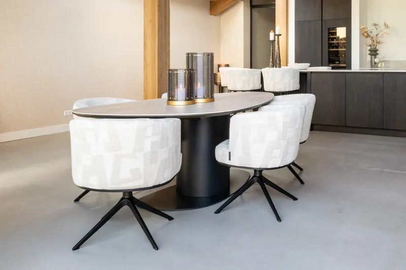Esstisch Ritz, Schwarz von Richmond Interiors, Wohnbeispiel 10, im Wohnraum