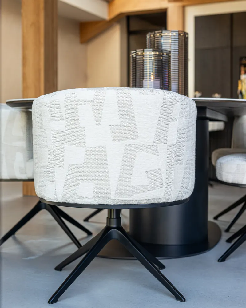 Esstisch Ritz, Schwarz von Richmond Interiors, Wohnbeispiel 8, im Wohnraum