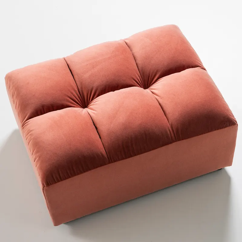 Allure Polsterhocker mit gesteppter Sitzfläche, Blush, Samt, im Wohnraum, Ansicht 2
