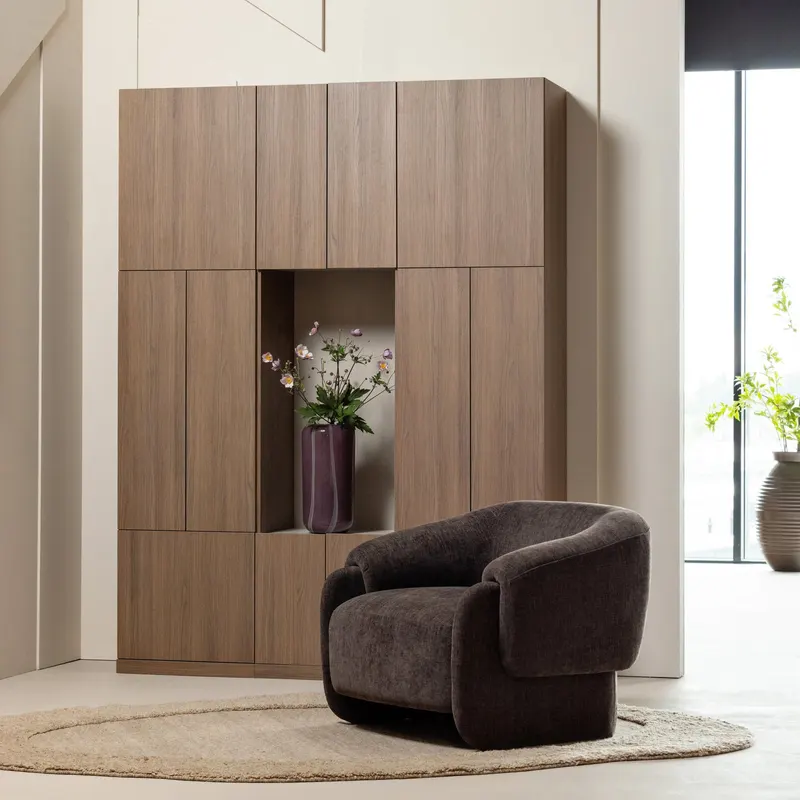 Arles Vase aus Glas, Lila, im Wohnraum