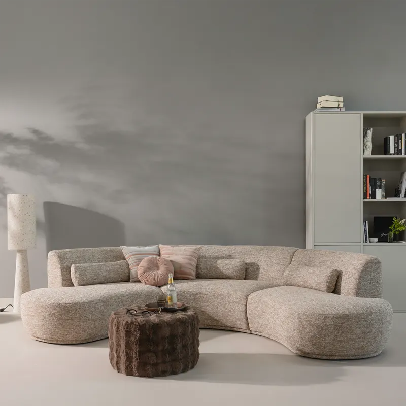 Olven Hocker aus Fluffy Stoff, im Wohnraum, Ansicht 1