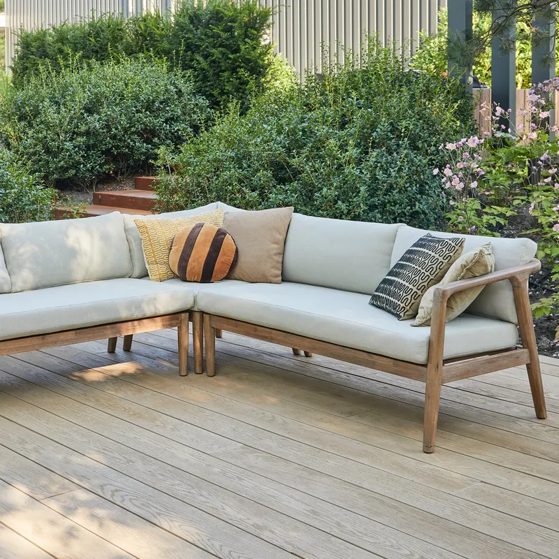 Biam Gartenlounge aus Akazienholz, Natur/Sand, im Wohnraum, Ansicht 2