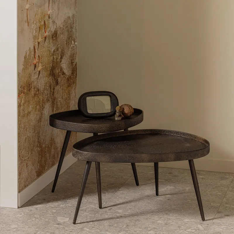 Crude Beistelltisch-Set, Antique Brons, im Wohnraum, Ansicht 1