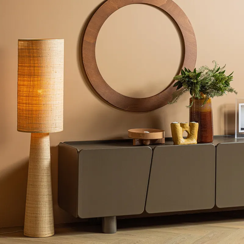 Syro Stehlampe aus Raffia, Natur, im Wohnraum, Ansicht 2