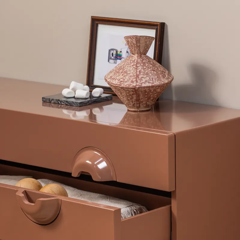 Elle Hängelampe aus Glas, Braun, im Wohnraum, Ansicht 2